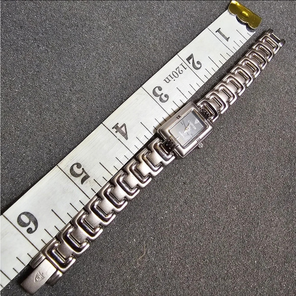 Croton Ladies Quartz Tank Style Watch Silver Tone Working Roman Numerals - Picture 10 of 10